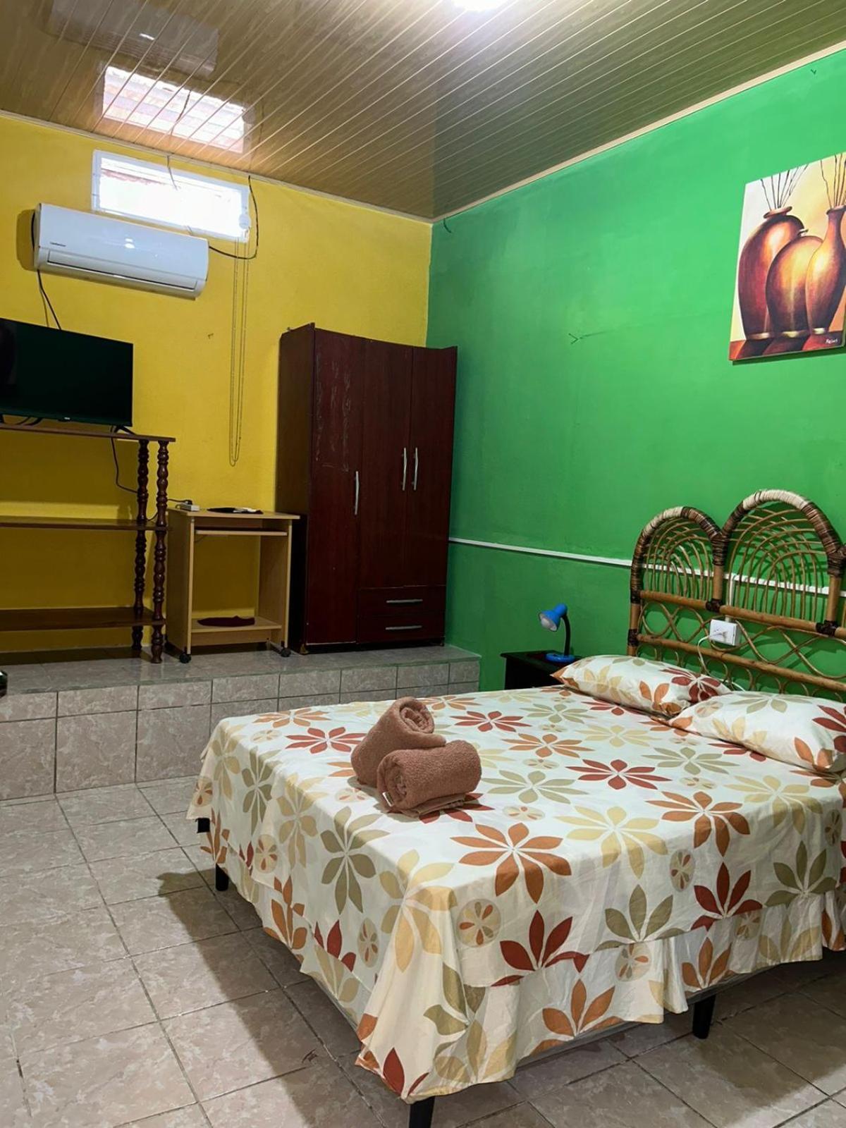 Casa Maya Itza Flores Exterior foto